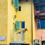 別荘 La Gialla Di Via Silvano 12 *