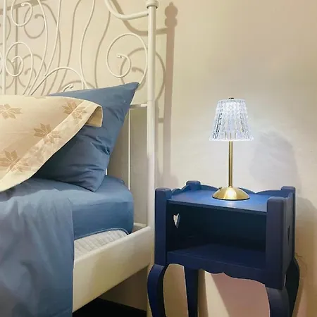 La Gialla Di Via Silvano 12 Monforte dʼAlba