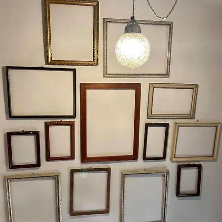 La Gialla Di Via Silvano 12 *