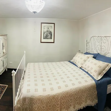 La Gialla Di Via Silvano 12 *