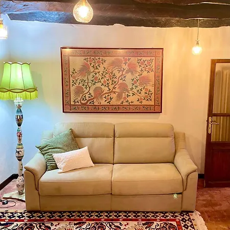 Tatil Evi La Gialla Di Via Silvano 12