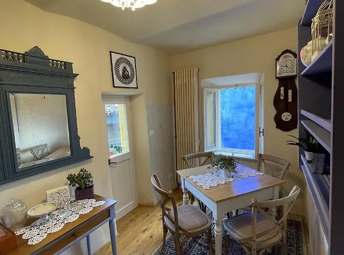 La Gialla Di Via Silvano 12 Ferienhaus