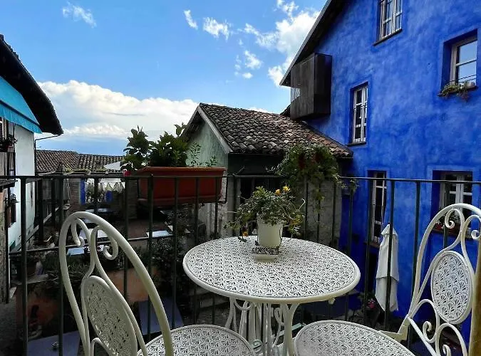 La Gialla Di Via Silvano 12 *