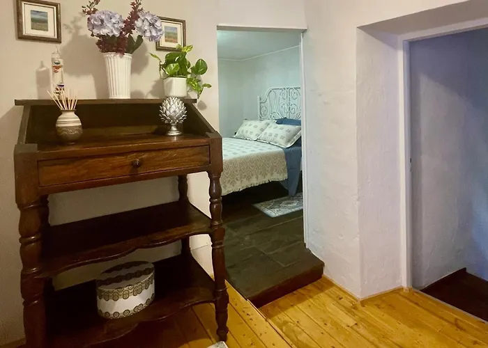 La Gialla Di Via Silvano 12 Ferienhaus Monforte dʼAlba