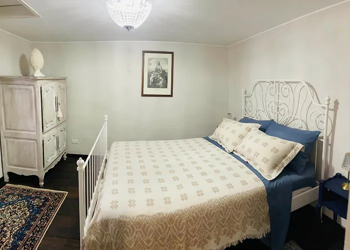 La Gialla Di Via Silvano 12 *